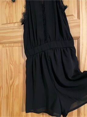 bleuh ciel Black Lace-Trim Mini rompers- jumpsuit